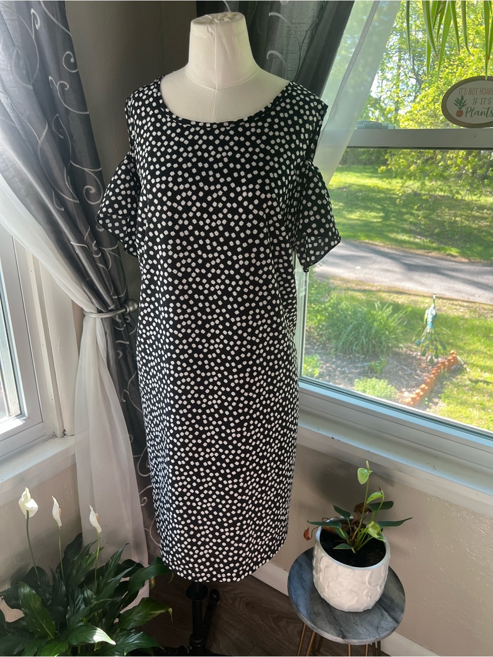 SHEIN Black and White floral Shoulder Midi Dress
